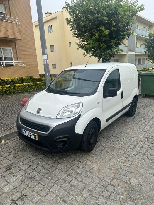 Carrinha ler anuncio