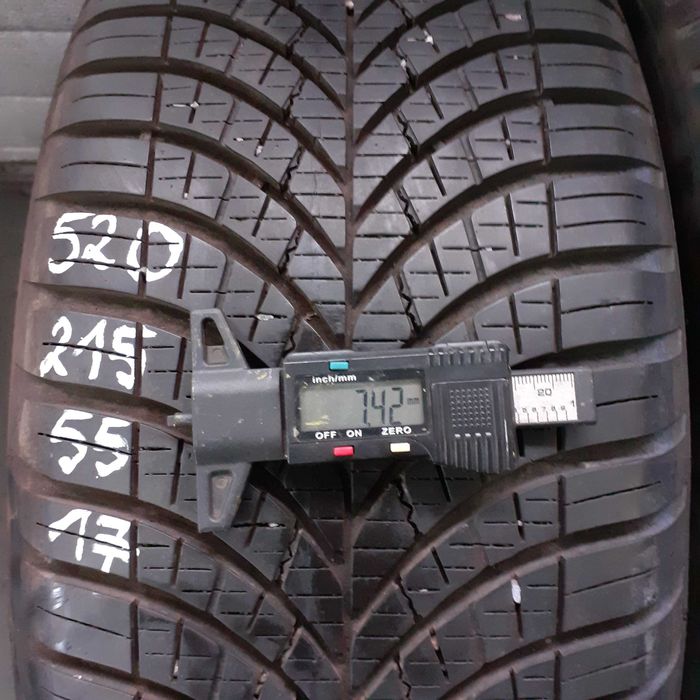 Komplet opon Goodyear Vector 4seasons Gen-3 215/55 R17 98W Nr.520
