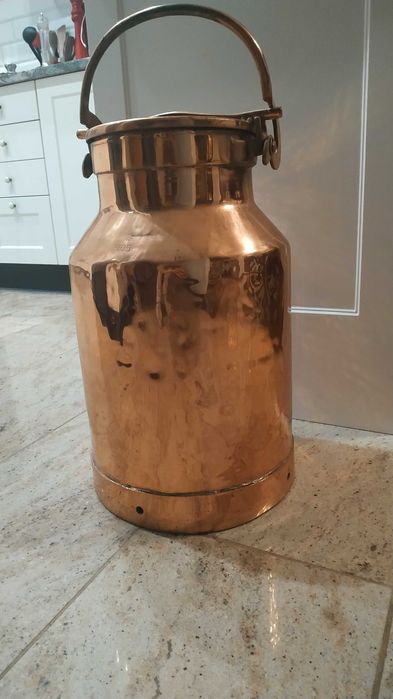 Złota kanka na mleko