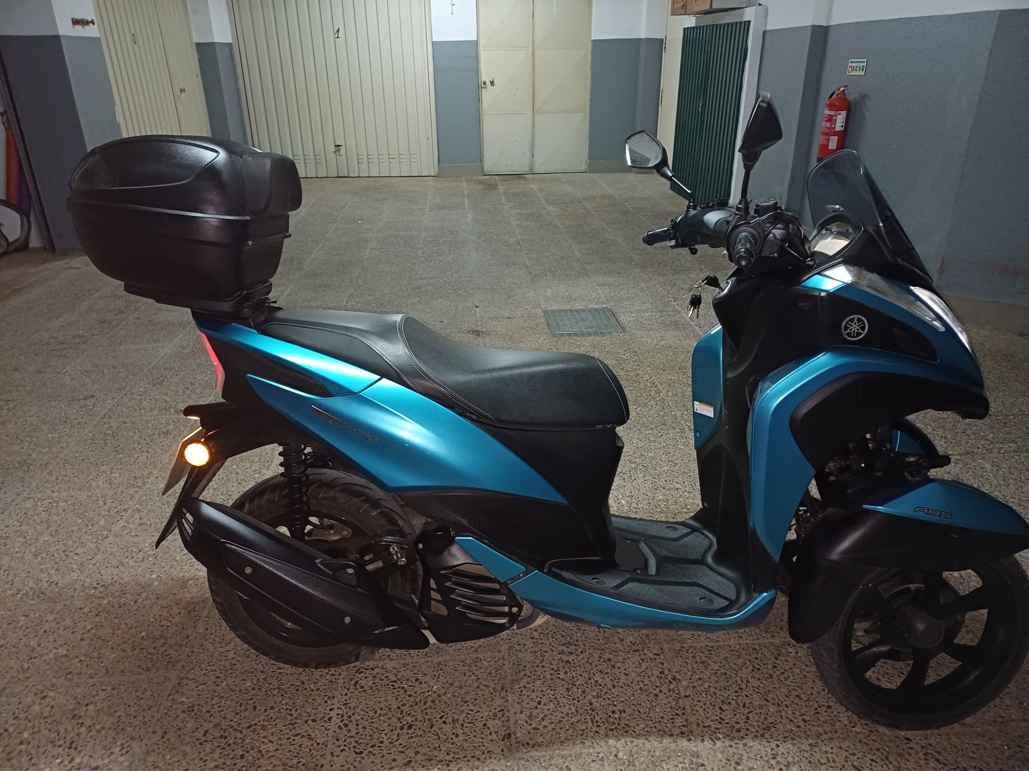 Yamaha tricity com poucos kilometros