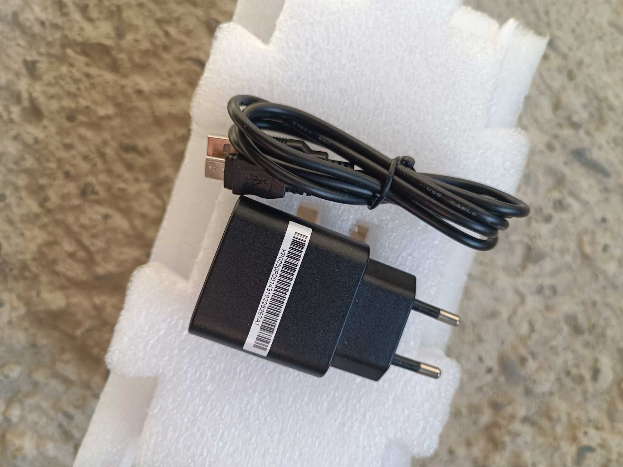 Блок зарядки для телефонів та кабель Usb
