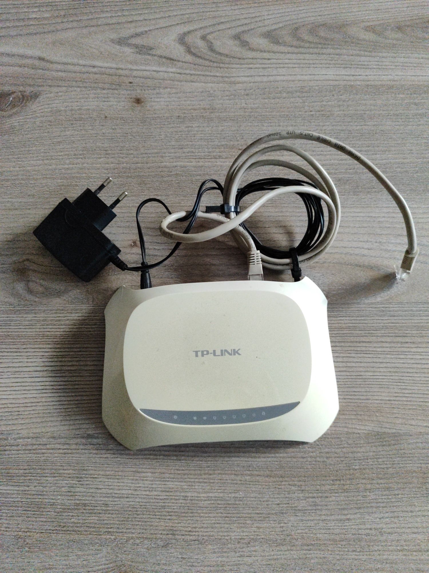 Router TP Link TL-WR840N