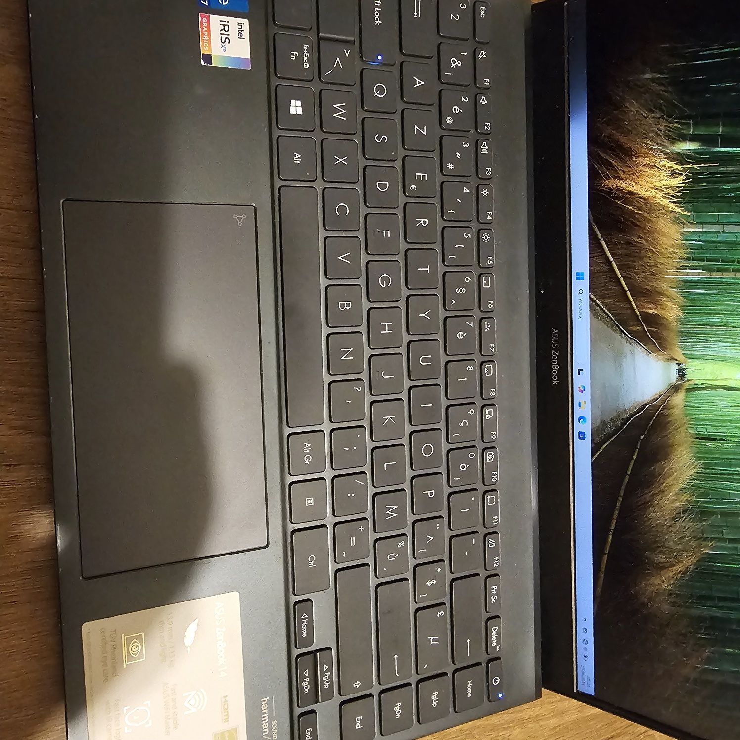 Asus Zenbook 14 i7 11 gen / 16GB Ram