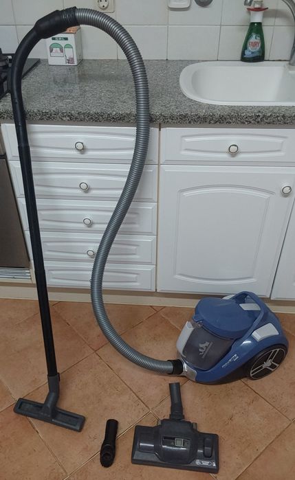 ASPIRADOR ROWENTA SEM SACO,CABO 6 Mts.Casa,Sala,Quarto,Carro,Limpezas.