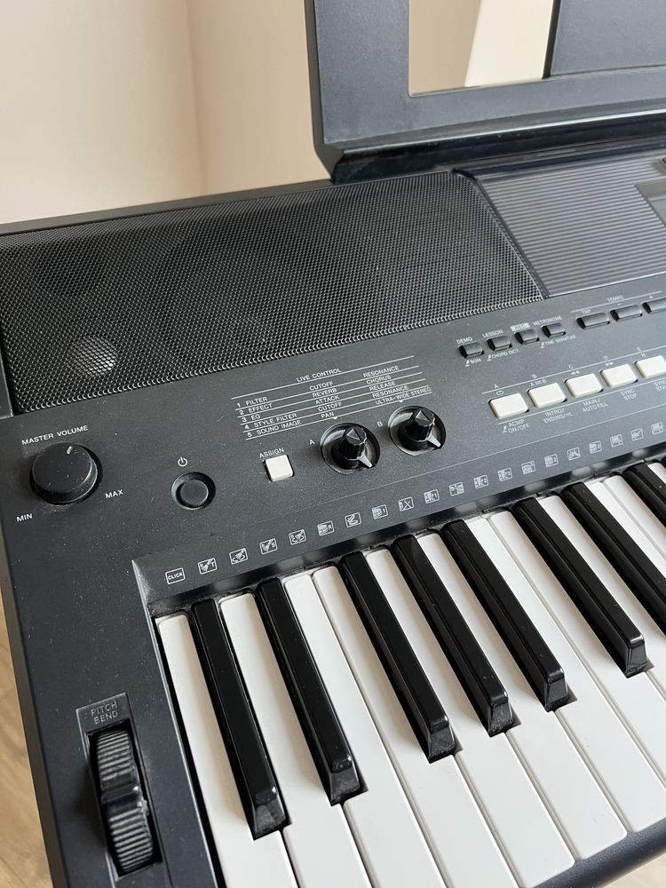Yamaha PSR-E433 + statyw Athletic