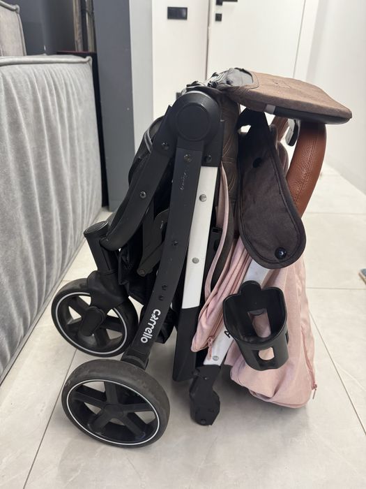 Прогулянкова коляска Carrello
