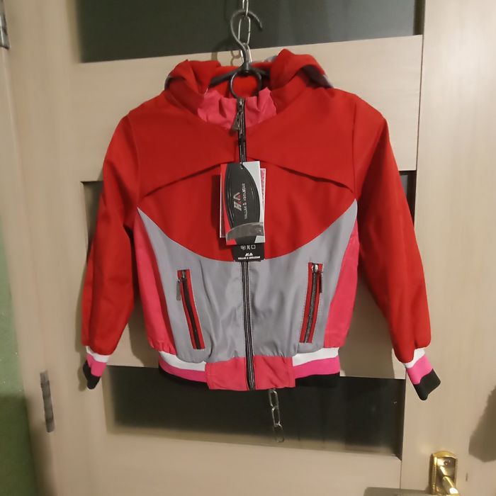 Детский спортивный костюм .