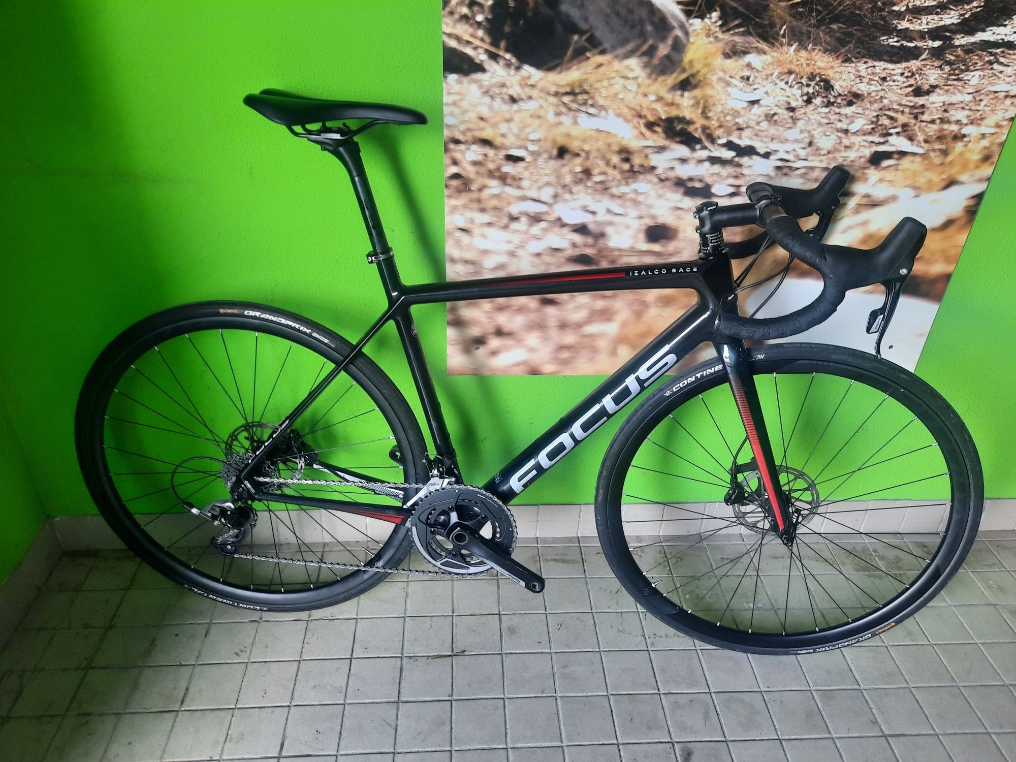 Focus izalco de carbono de disco.