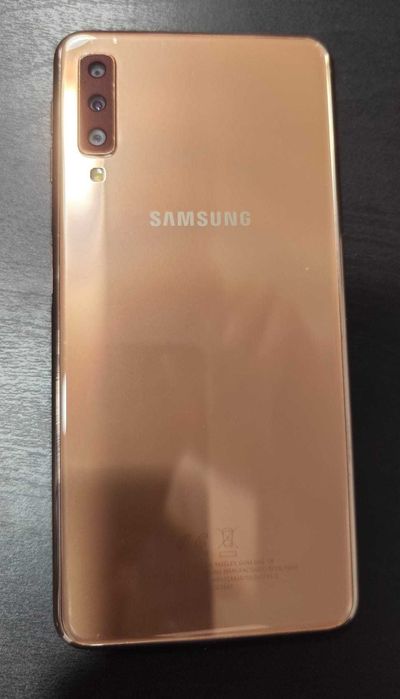 Samsung A7 64 GB Memory 4 GB RAM