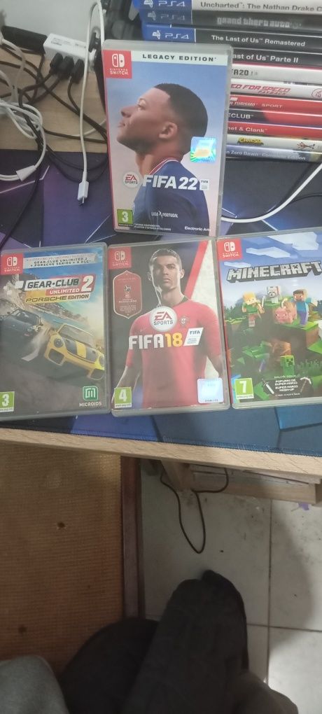 Nintendo switch lite e 4 jogos