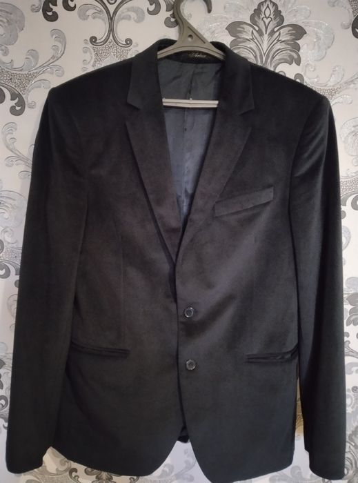 Чоловічий піджак