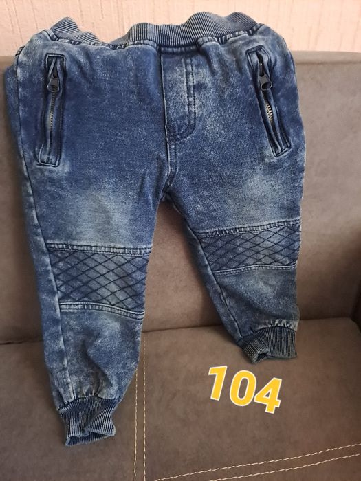 Продам дитячі джинси і рубашку