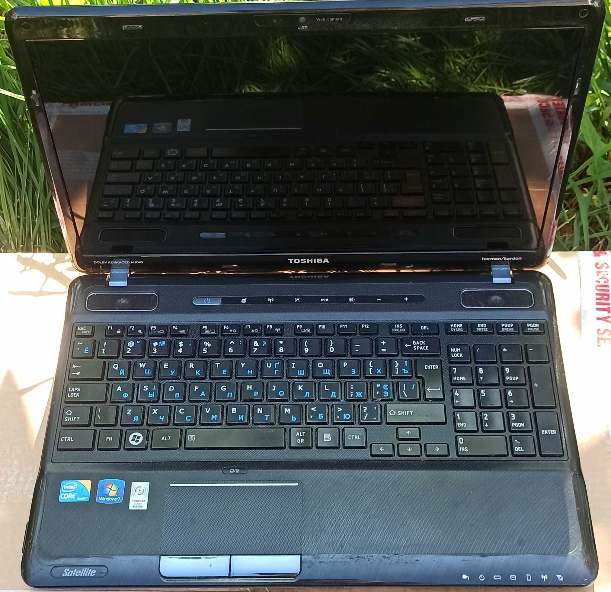 Toshiba Satellite A660 Core i5 Intel / NVIDIA