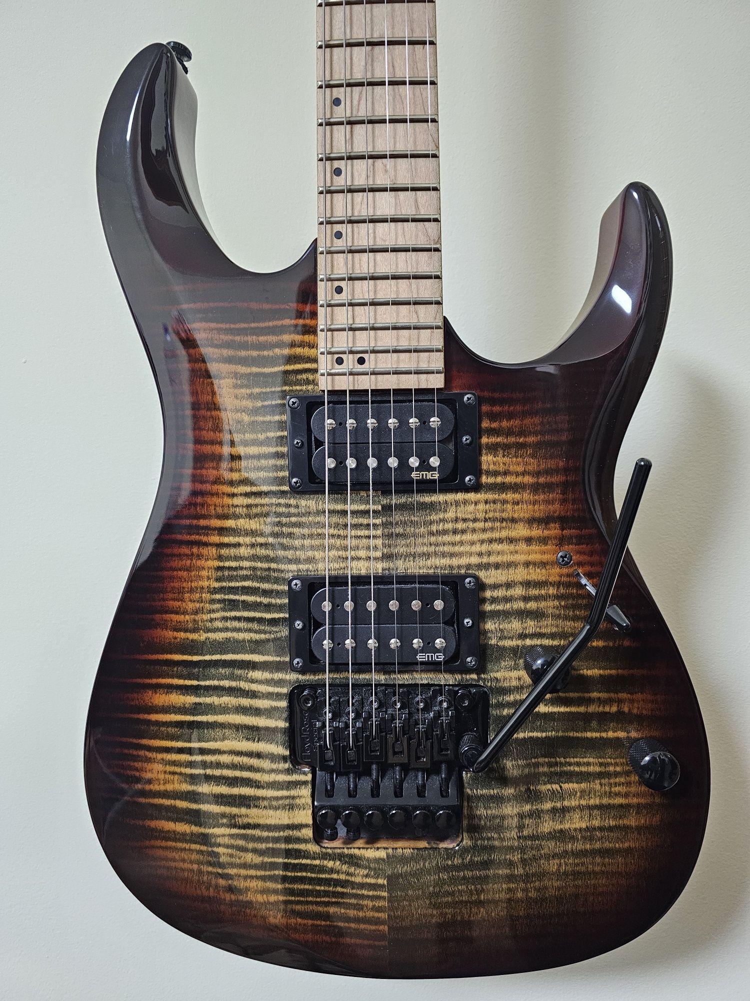 Gitara elektryczna Cort X300 Tremolo Floyd Rose