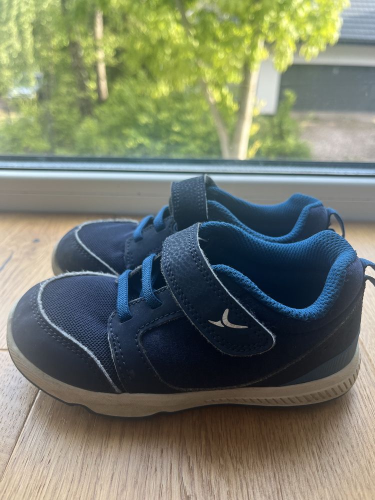 Adidady firmy Decathlon r. 27