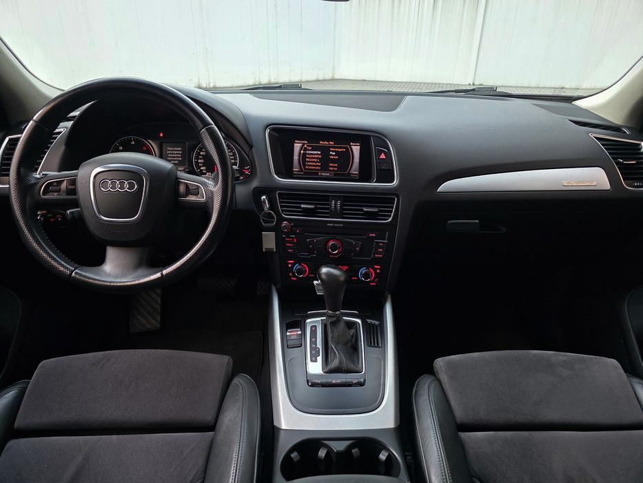 AUDI Q5 QUATTRO EXCLUSIVE 2.0TDI 170CV CX AUTOMÁTICA - Imaculado
