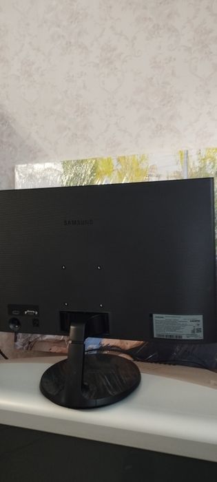 Монітор 21.5 "Samsung S22F350F (LS22F350FHIXCI) Black