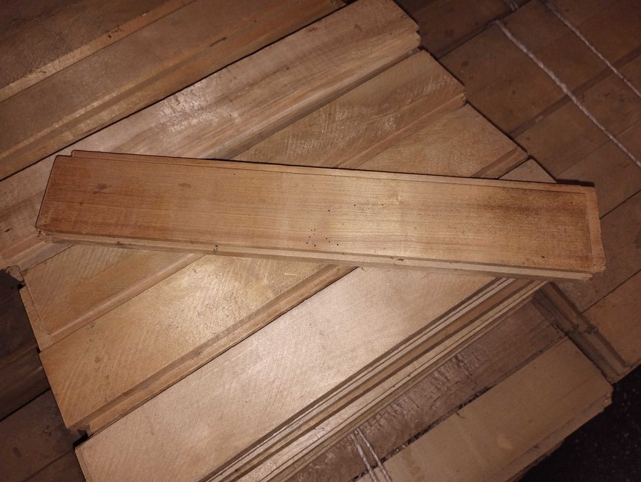 Parkiet bukowy, nowy, sezonowany