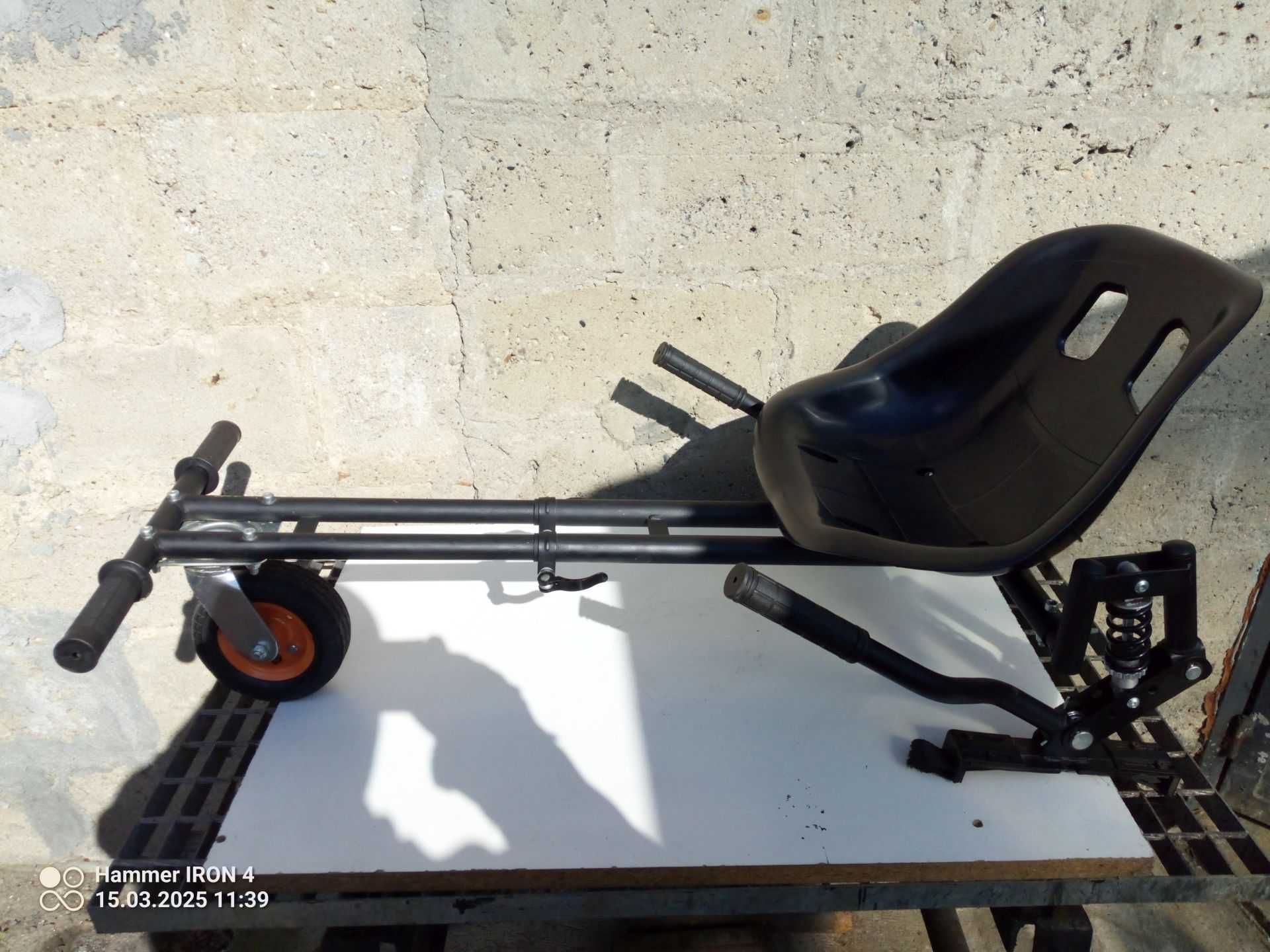 Hoverkart czyli nakładka do deskorolki elektrycznnej typu Hoverboard