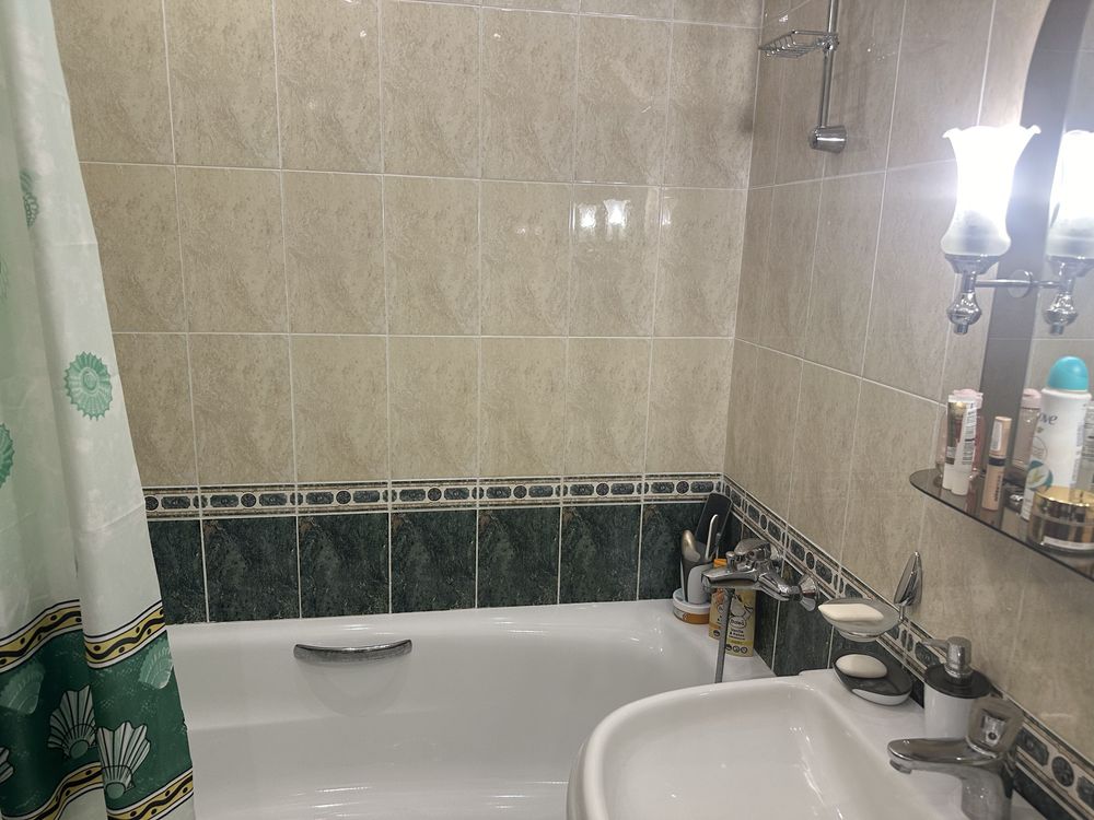 Продаж 3 кім. квартири у центрі, ремонт, меблі, АГВ