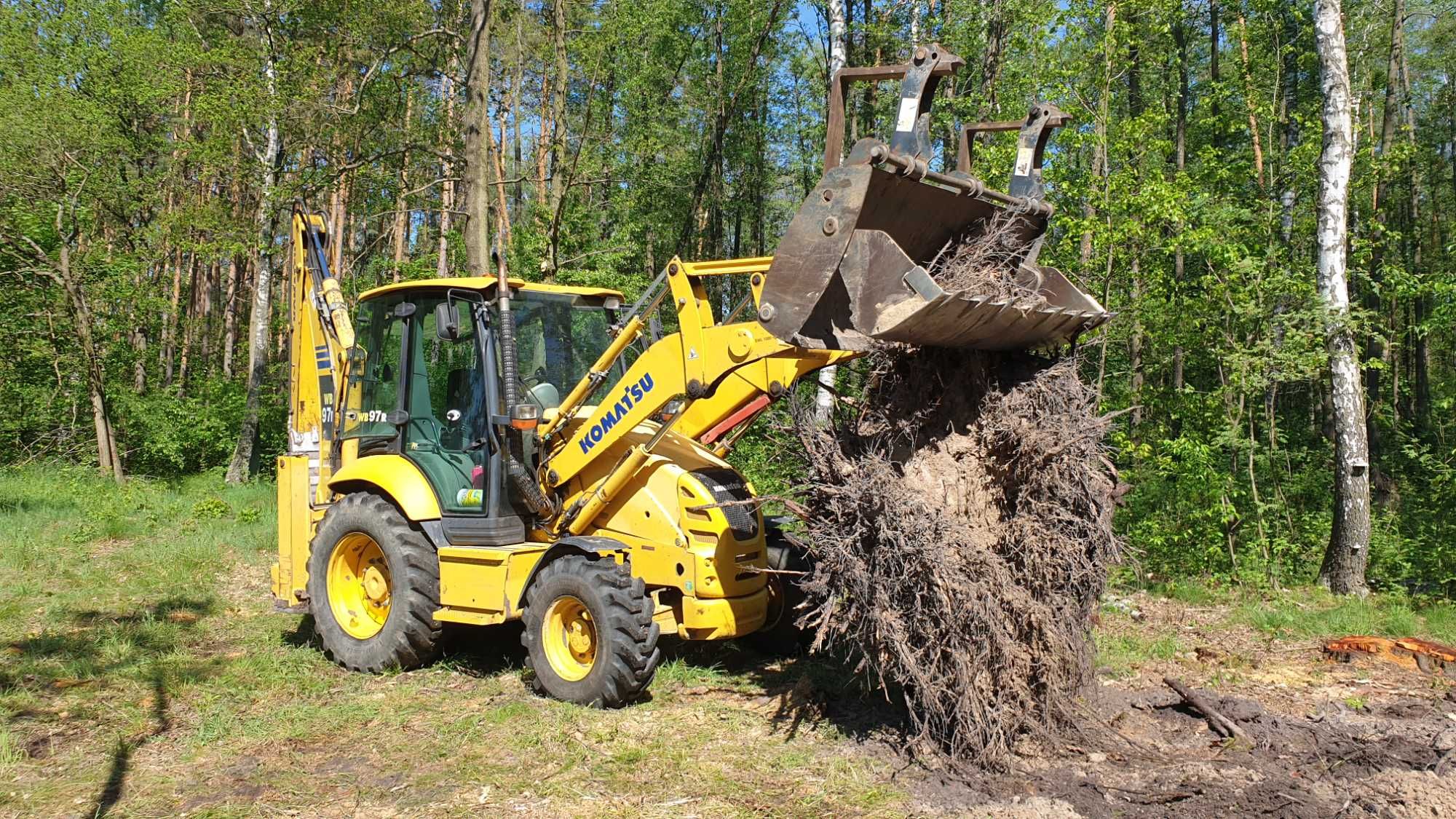 Usługi koparko-ładowarką, prace ziemne, transport ziemi piasku