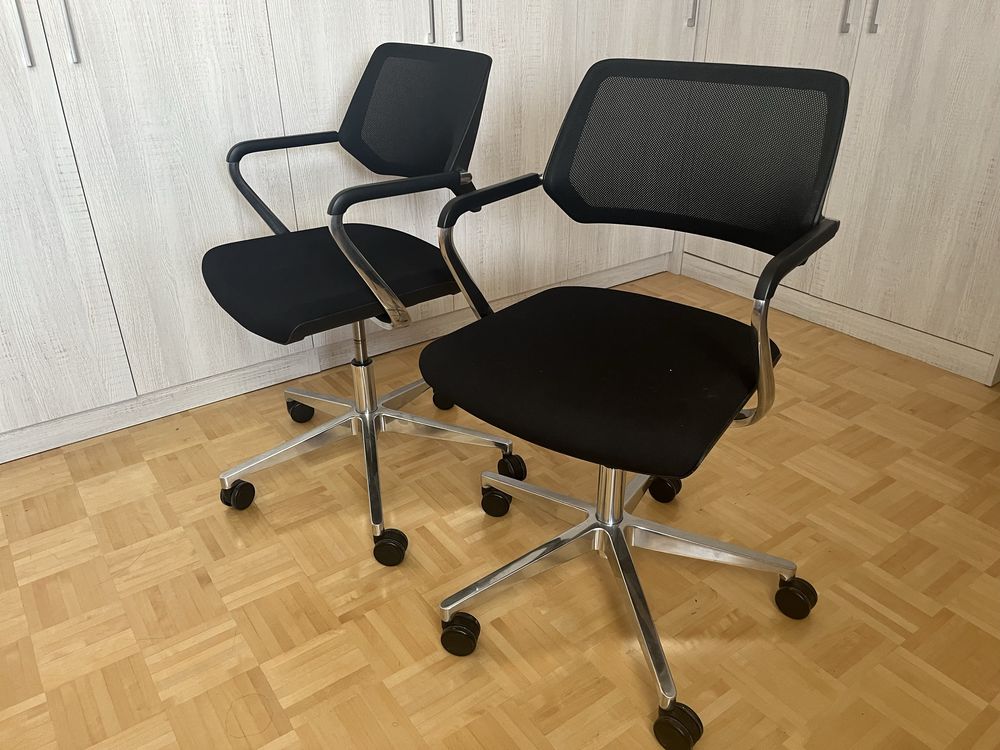 Krzesło  biurowe / konferencyjne STEELCASE Qivi