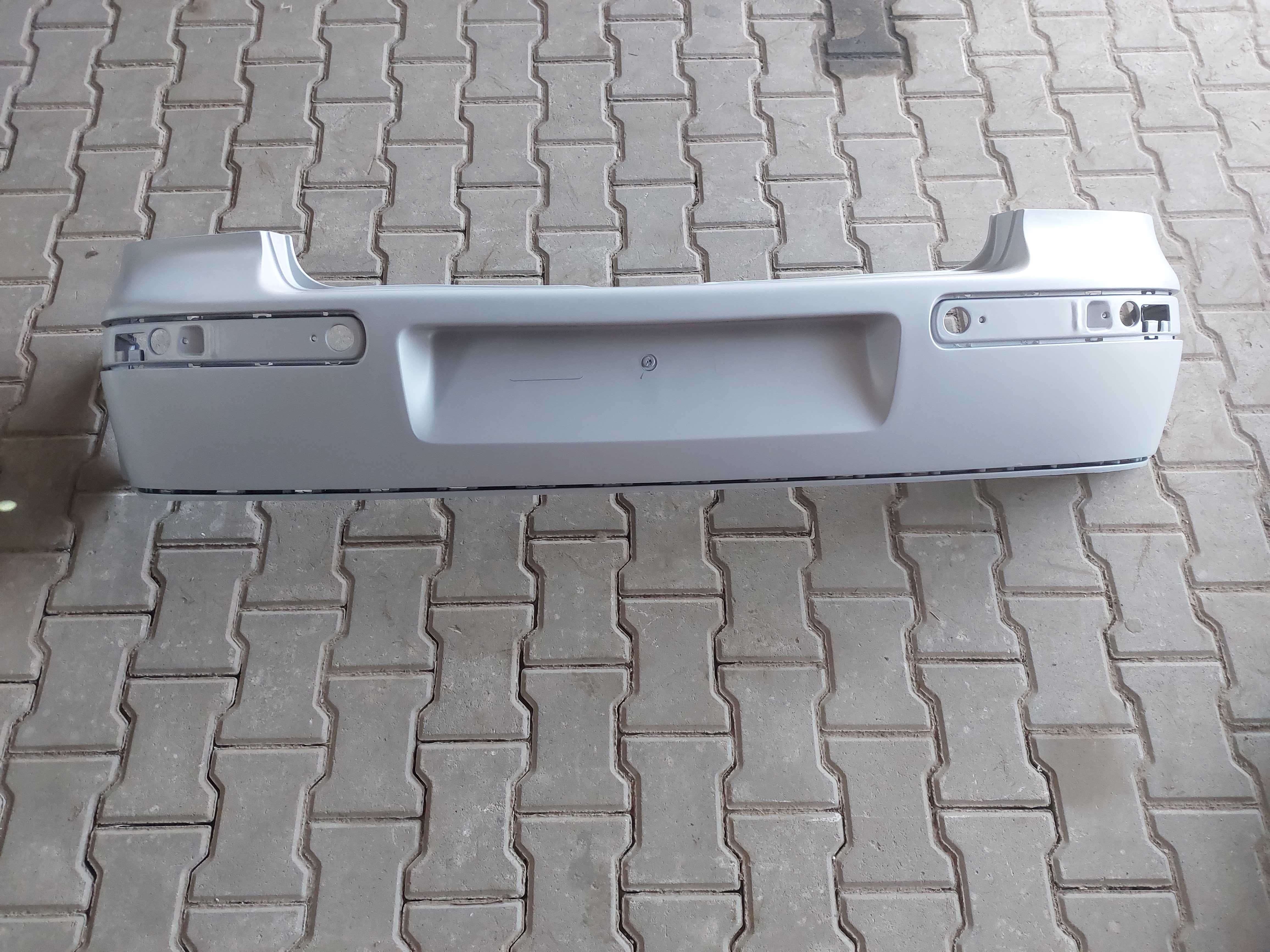 Бампер задній на Volkswagen Golf IV (09.97-09.06) Гольф 4