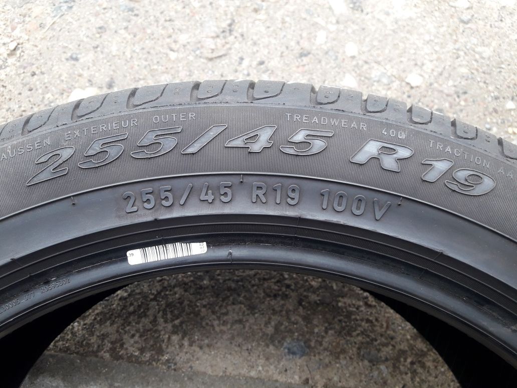 PIRELLI 255/45R19 100V , dwie opony letnie.