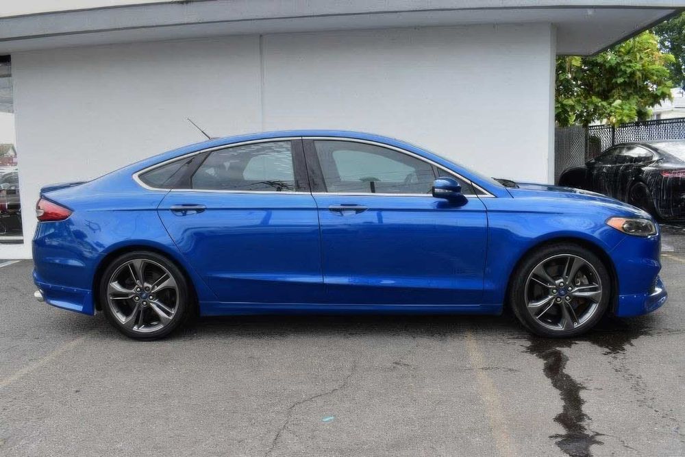 Ford Fusion Sport      2017