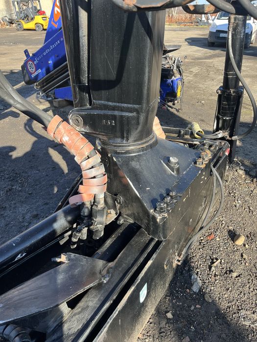 Лісовий кран маніпулятор Jonsered 100z грейфер   Loglift Penz Epsilon