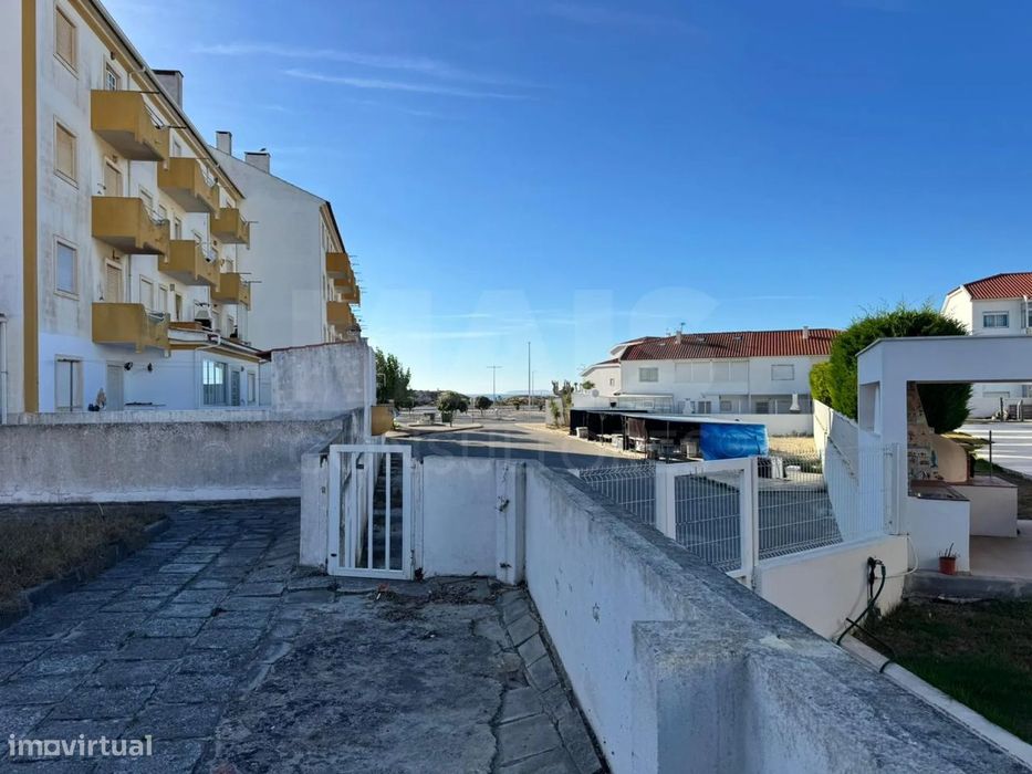 Café, Bar, Restaurante a 50m da Praia com Esplanada!