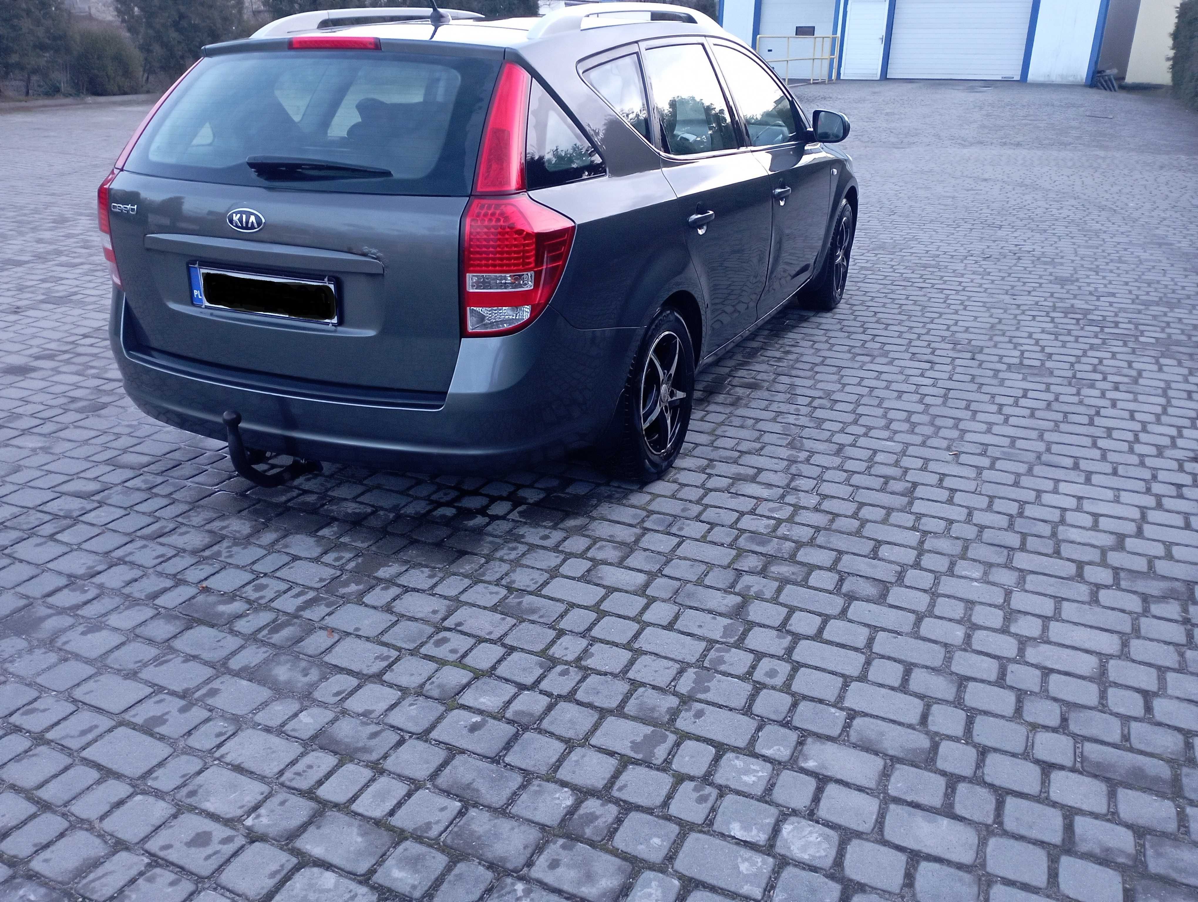 Kia Cee'd 1.6 CRDi 2010 rok