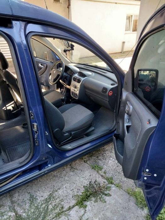 Опель комбо Opel