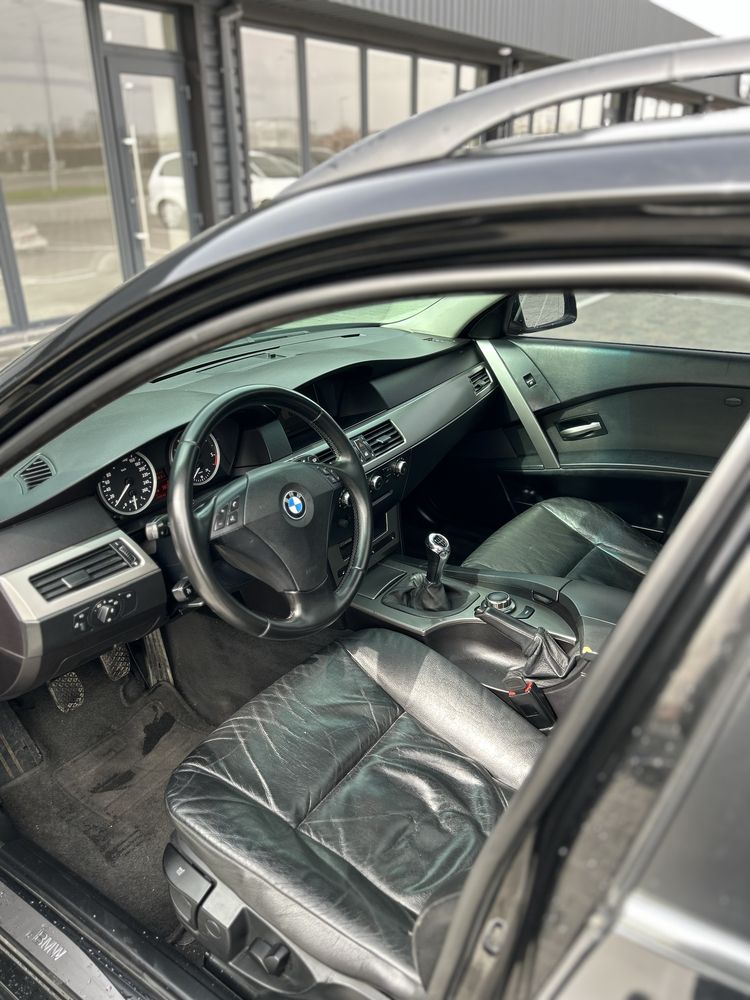 Продам BMW E61 520D