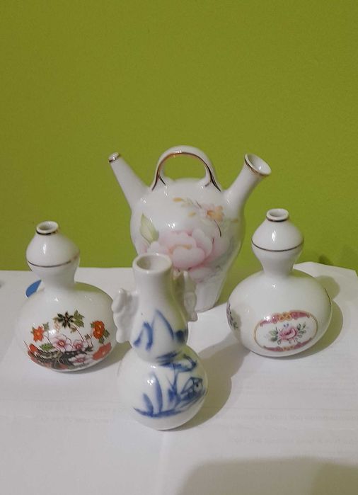 Biblos pequenos porcelana