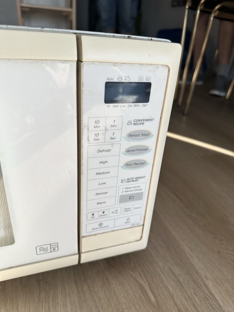 Kuchenka mikrofalowa Panasonic nn-5455bbpq