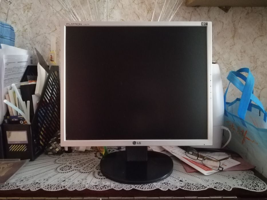 Терміново компьютер в повному зборі (комп, монітор, клавіатура, мишка)