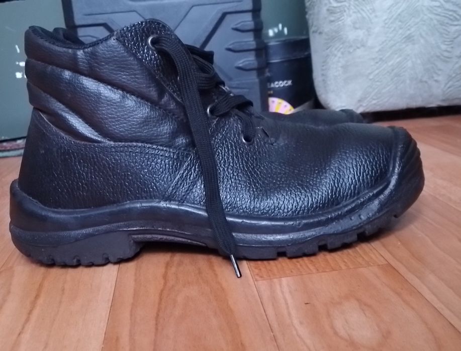 Ботинки робочі 42 р.