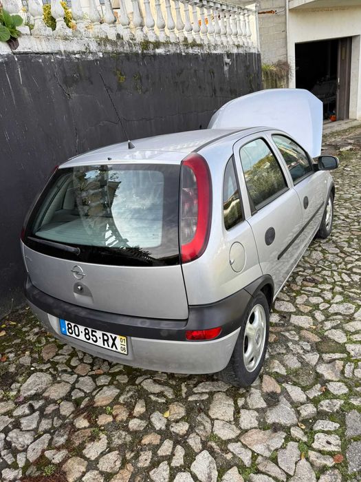 Vendo Opel Corsa em ótimo estado