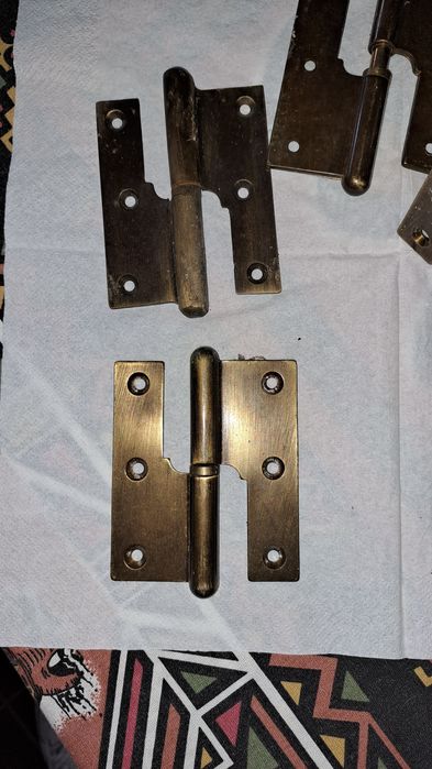 Dobradiças de Latão