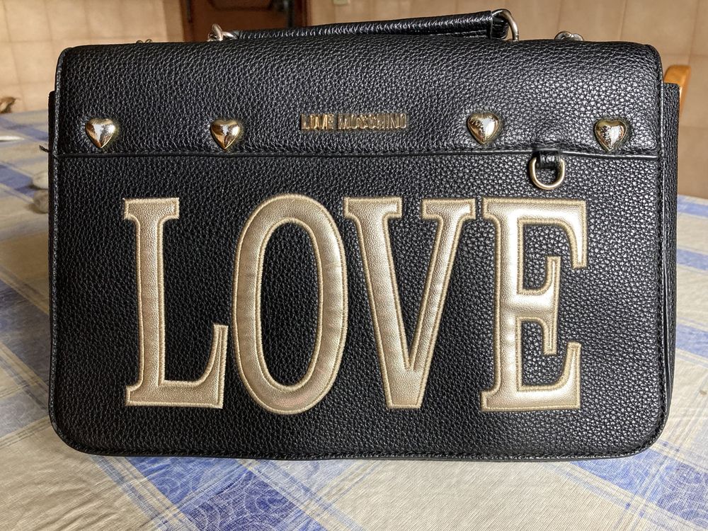 Mala Preta Love Moschino