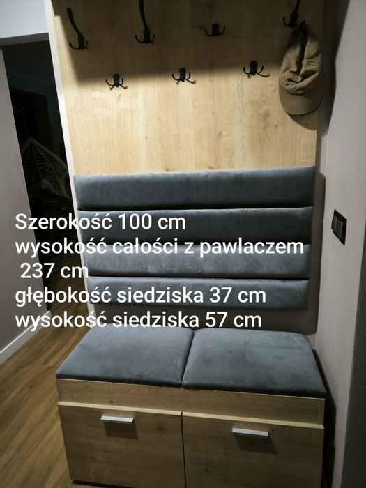 Zestaw mebli do przedpokoju/ garderoba