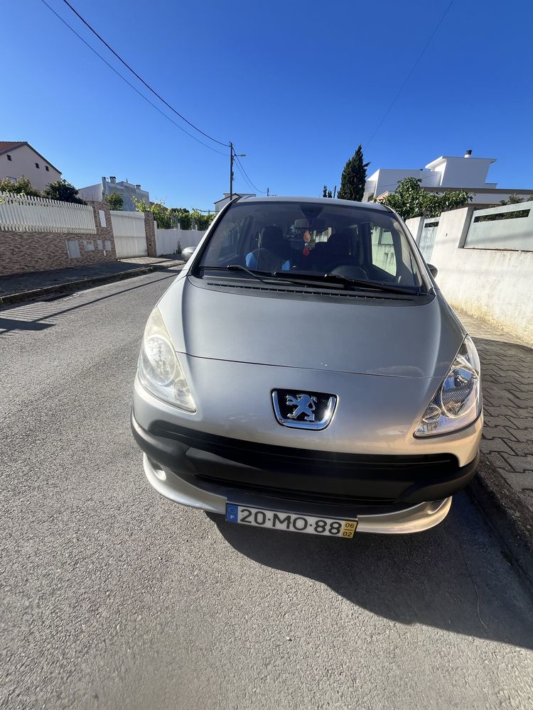 Peugeot 1007 1.6 gasolina 2006