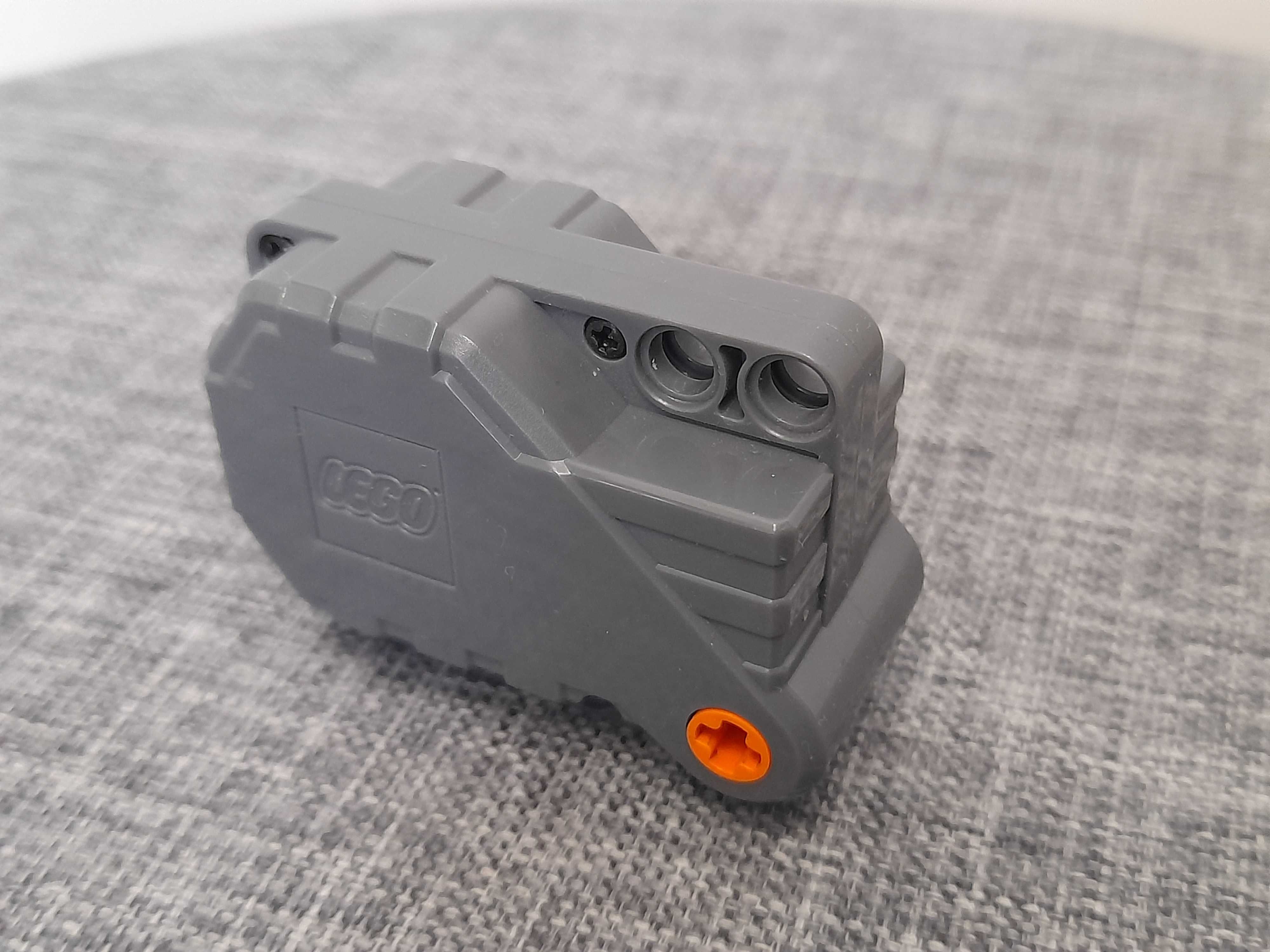 LEGO TECHNIC - Napęd, silnik sprężynowy 6x3x5