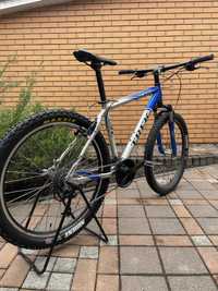 Trek 4300 cube specialized cannondale