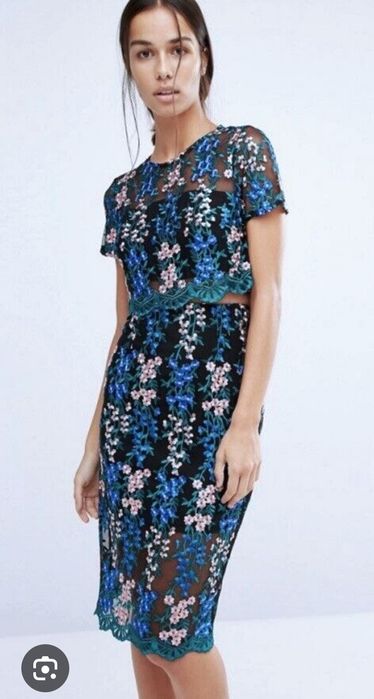 Sukienka siateczka w kwiatki 40