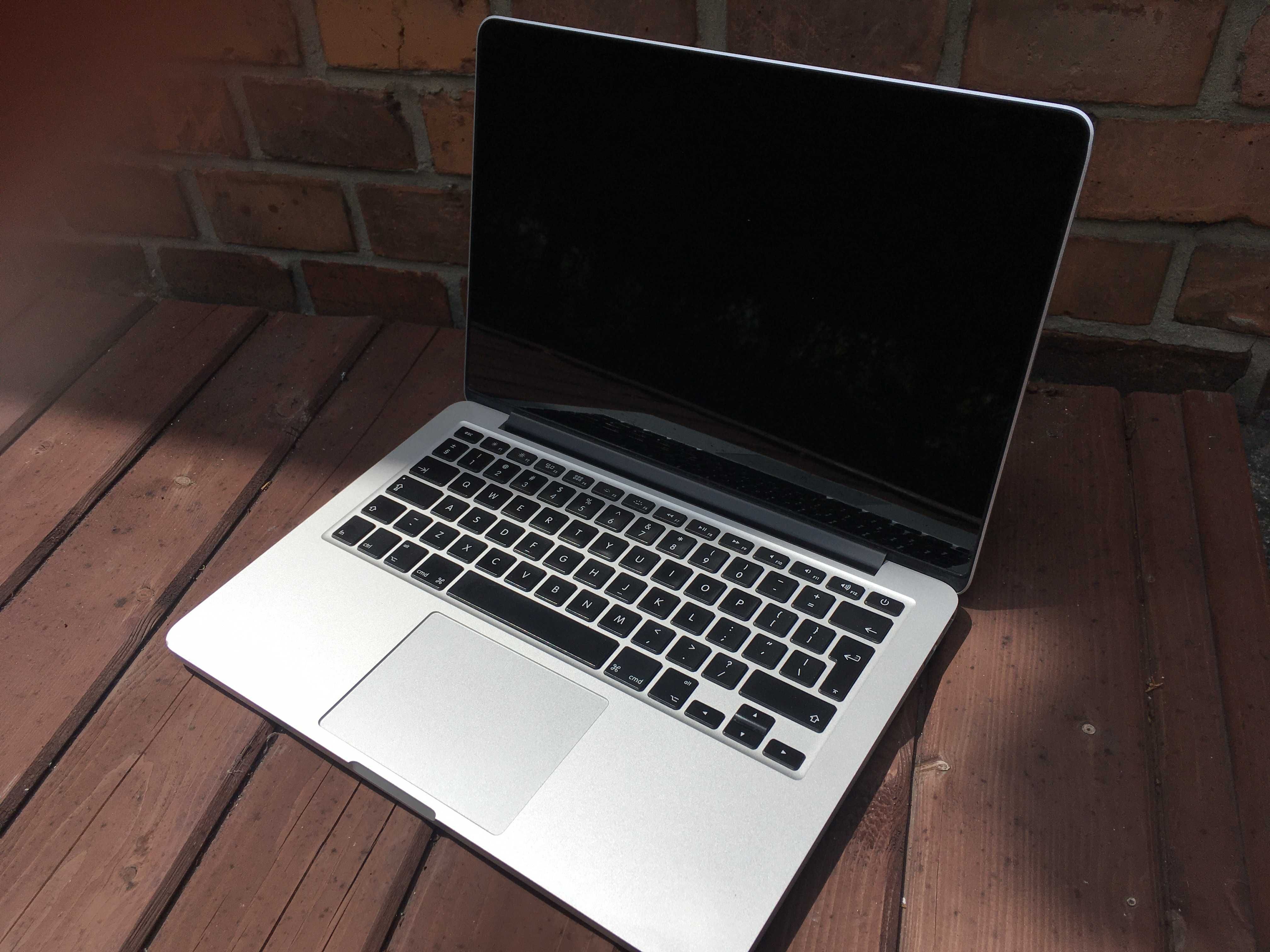 Macbook Pro A1502 MacOS Sequoia