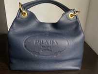 Prada torebka skórzana, oryginalna, granatowa
