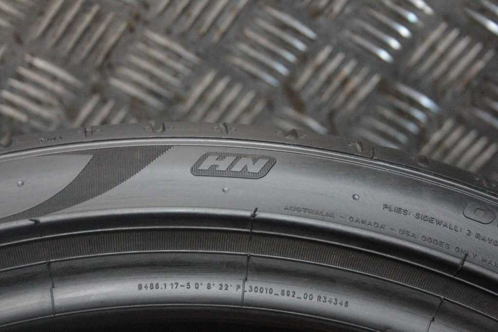 235/35/19 Pirelli P Zero 235/35 R19 91Y XL