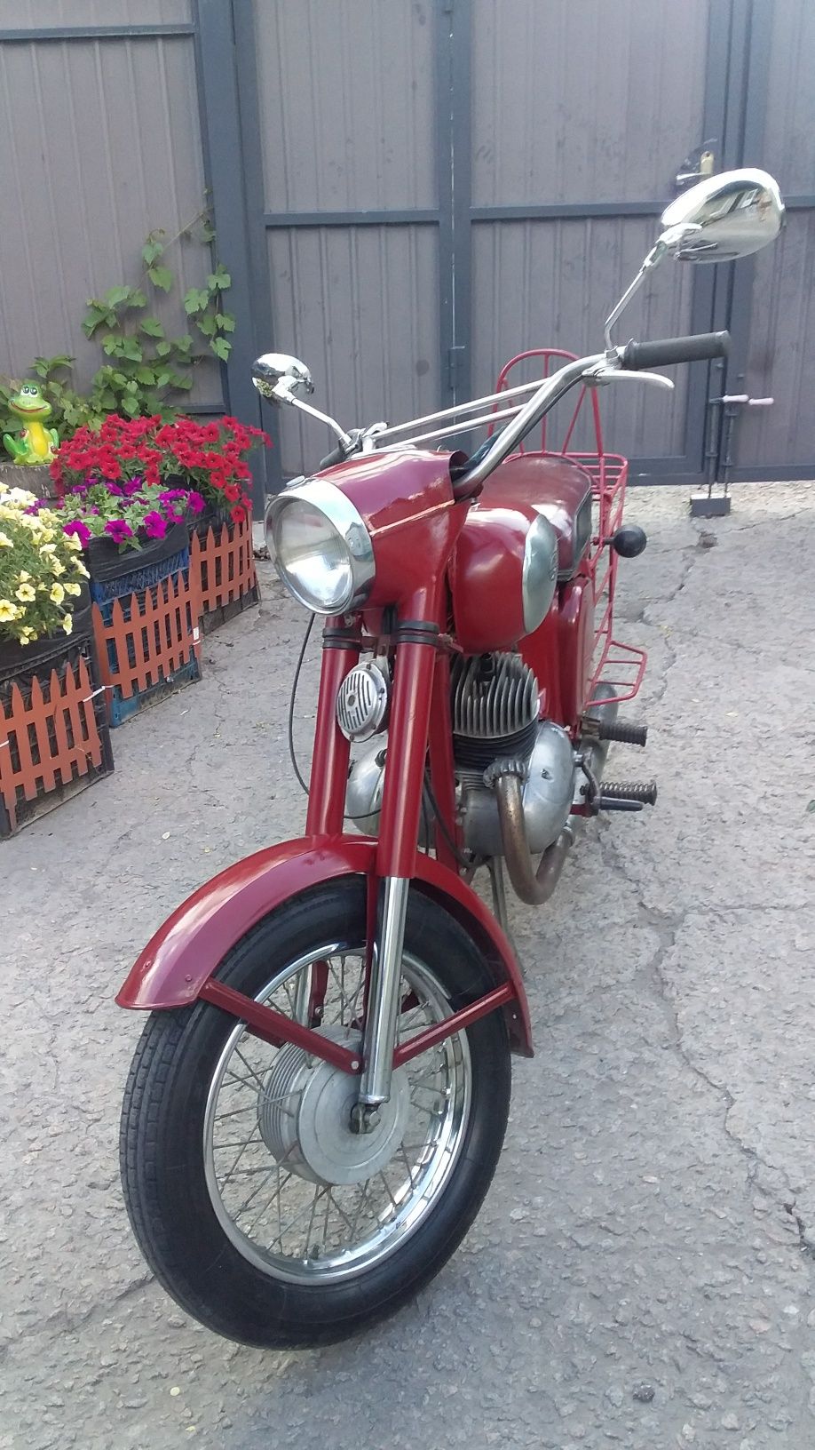 Продается Ява старушка